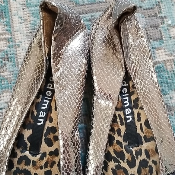 Shoes - Picture 3 of 7